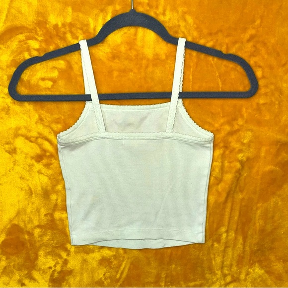 Colsie Light Green Ribbed Cropped Tank - Picture 2 of 2